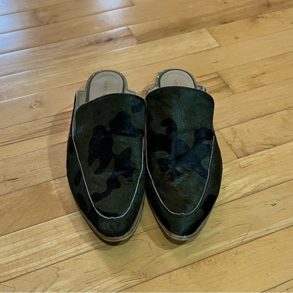 Very Volatile Atwood Camo Calf Hair Mules, 10 - Picture 4 of 8